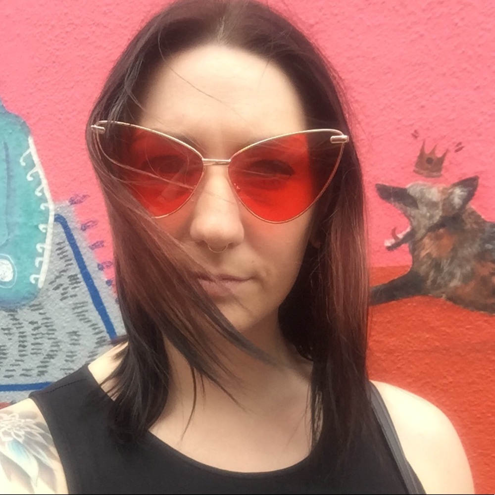 Meet your Posher, April